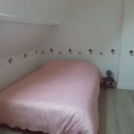 Le Des Menhirs بيت للعطل Mont-Saint-Eloi